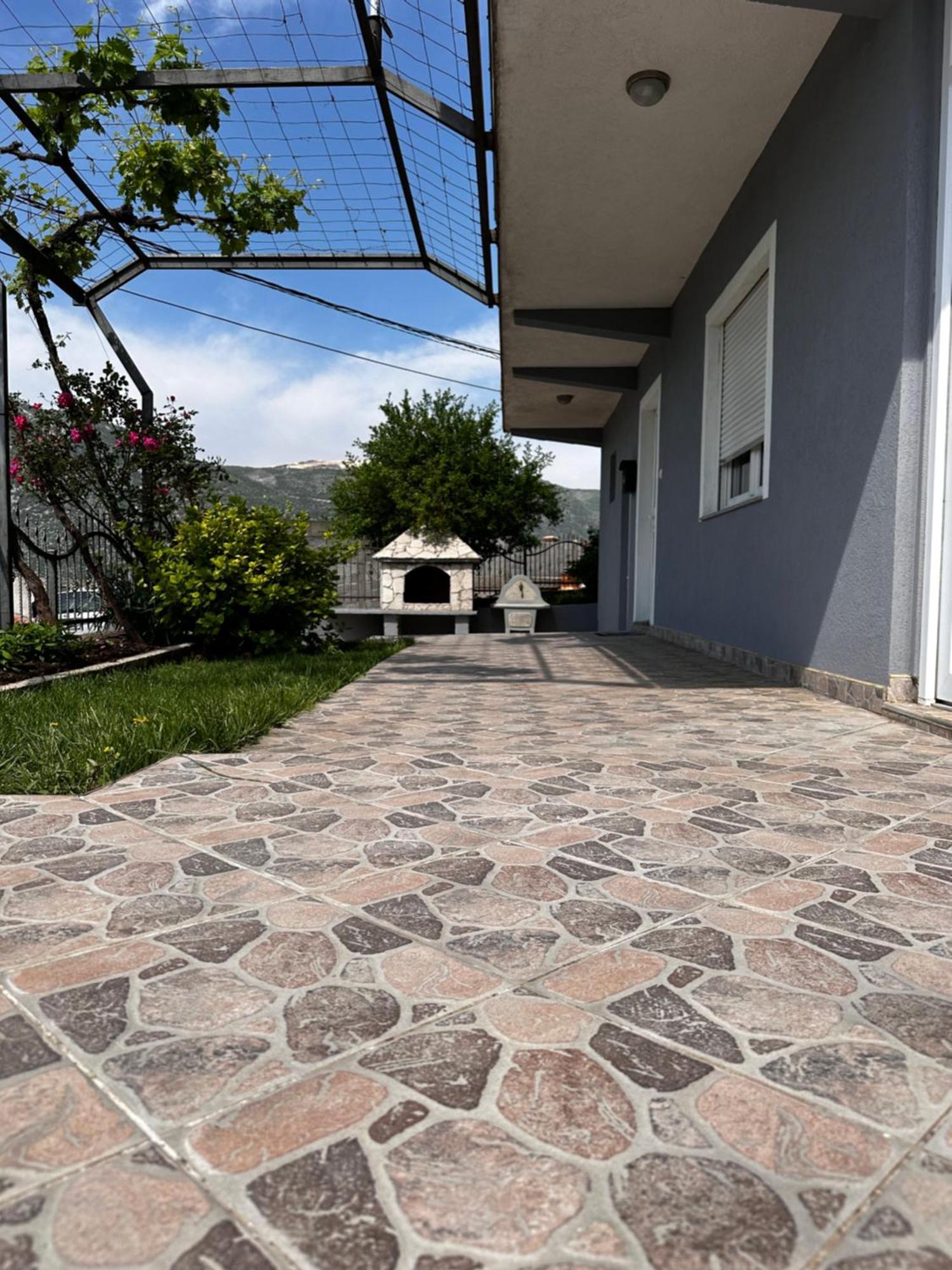 מוסטר Ms Apartment מראה חיצוני תמונה